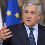 Tajani, polemica sulle donne dopo le parole su gonne e matrimonio: arrivano le scuse